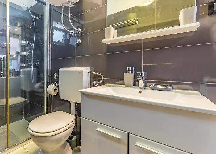 Lejlighed Mar Pjescana Uvala