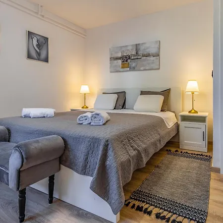 Mar Apartman Pjescana Uvala