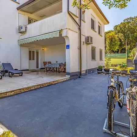 Apartman Mar *